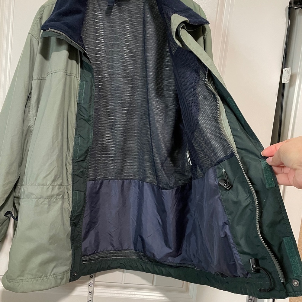 Patagonia Men's Green Jacket - Picture 5 of 12